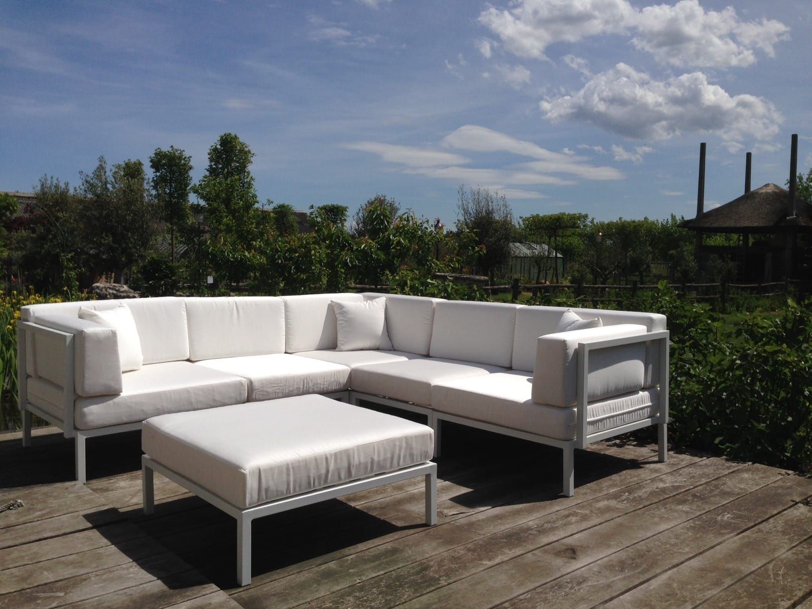 Lees meer over het artikel Loungeset luxe