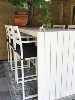 Aluminium barset Ibiza bezorgd in Oisterwijk