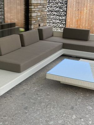 Tuinmeubelen bezorgd in Maasmechelen België