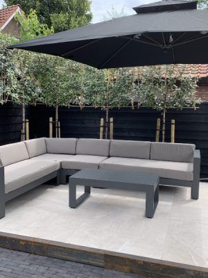 Tuinmeubelen bezorgd in Oisterwijk