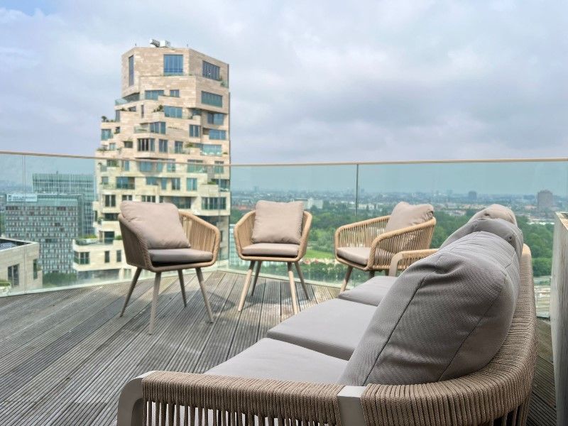 Luxe en Trendy Tuinmeubelen Kopen: Design Loungesets en Aanbiedingen
