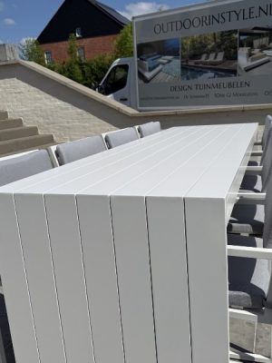 Barset Ibiza bezorgd in Lummen België
