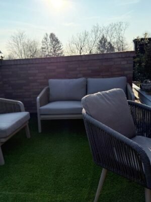 Tuinmeubelen Bora Bora bezorgd op dakterras in Oisterwijk