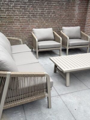 Tuinmeubelen Bora Bora bezorgd in Middelbeers